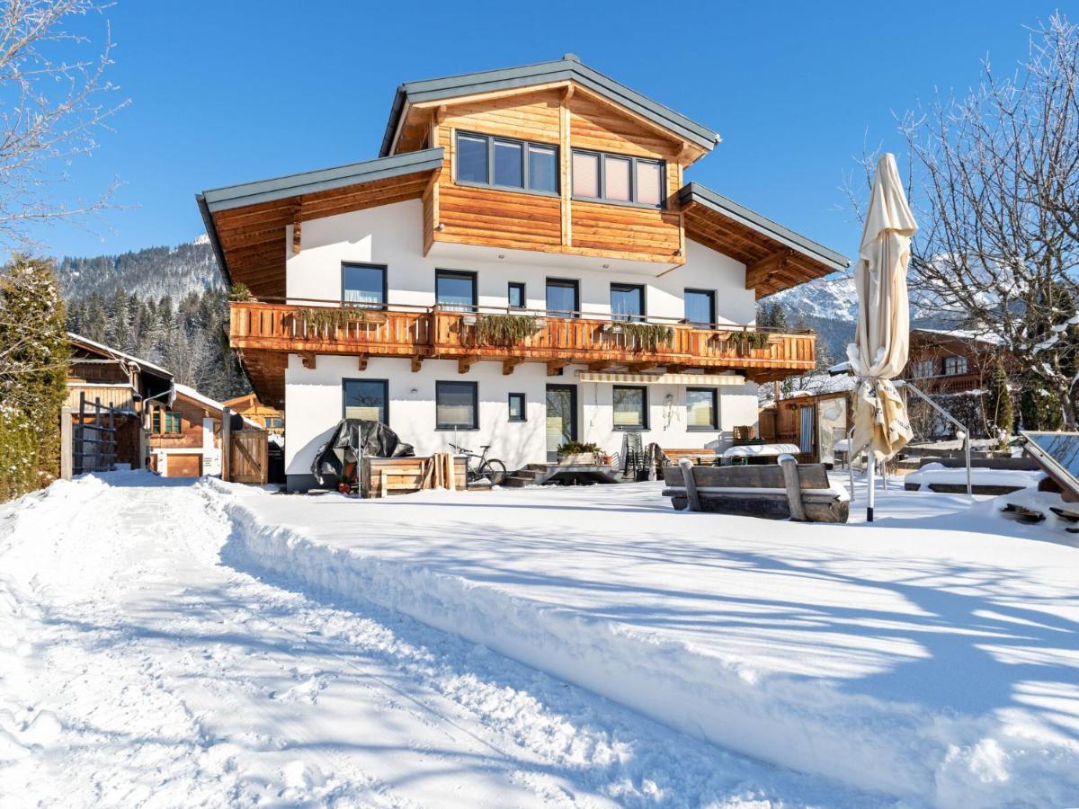 Elegant Apartment In Saalfelden With Balcony Esterno foto